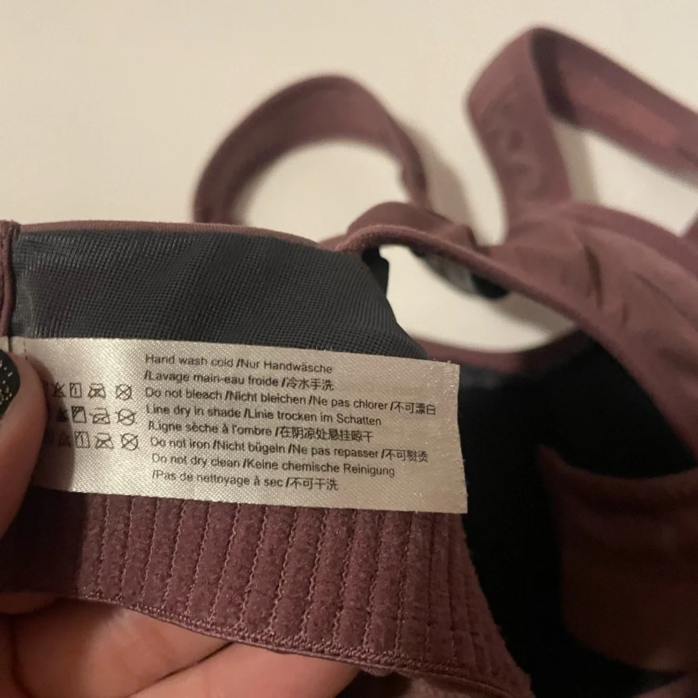 Syrokan Sports Bra Women's Size 34D Plum Purple Adjustable Supportive Straps